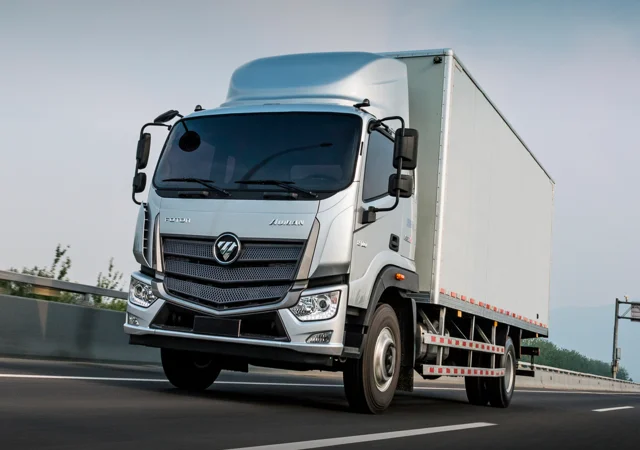 Foton S12